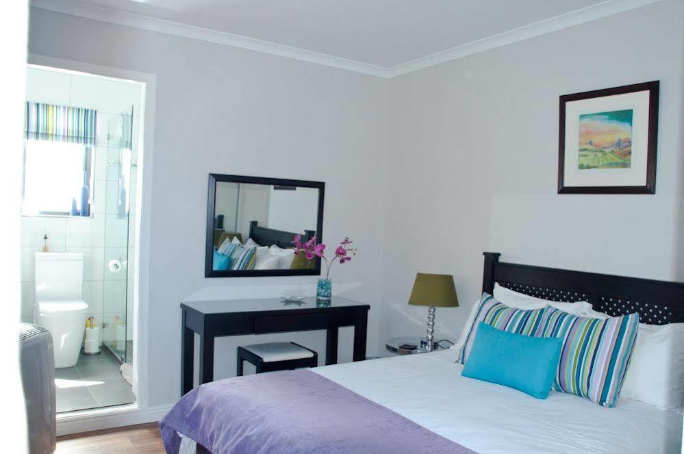 Somersby Guest House Hout Bay Exterior foto